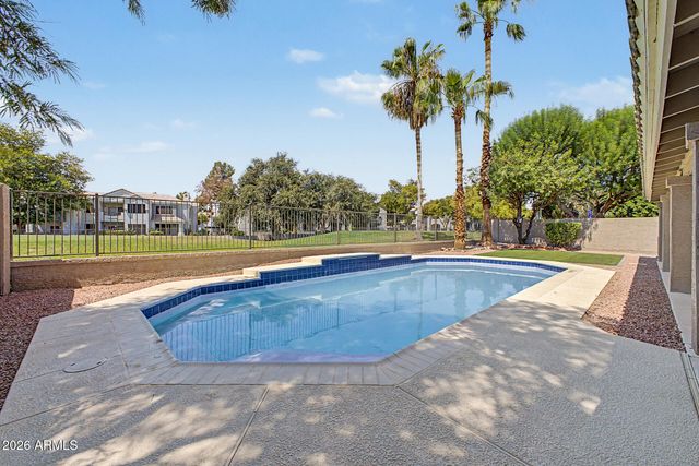 6425 W Irma Lane, Glendale, AZ 85308