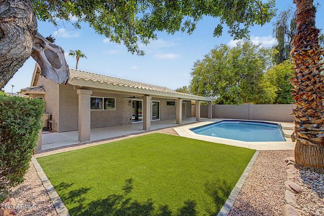 6425 W Irma Lane, Glendale, AZ 85308