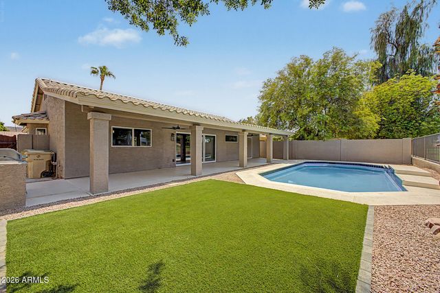 6425 W Irma Lane, Glendale, AZ 85308