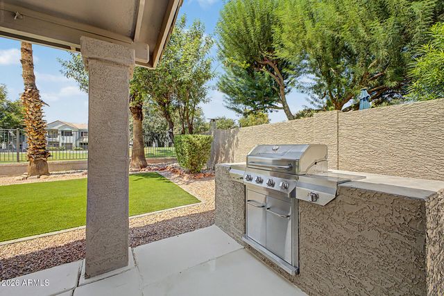6425 W Irma Lane, Glendale, AZ 85308