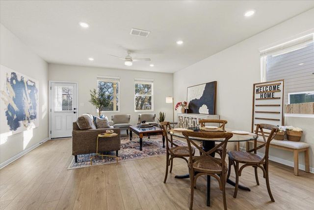 158 Crater Lake DR, Dripping Springs, TX 78620