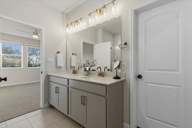 158 Crater Lake DR, Dripping Springs, TX 78620