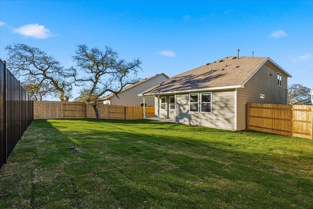 158 Crater Lake DR, Dripping Springs, TX 78620