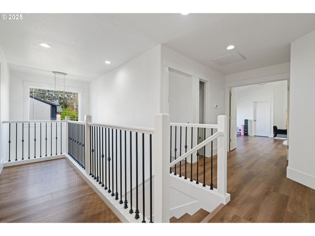 11122 Se MELANIA Ct, Portland, OR 97266