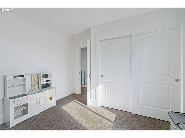 11122 Se MELANIA Ct, Portland, OR 97266