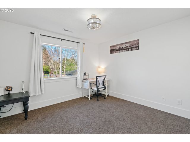 11122 Se MELANIA Ct, Portland, OR 97266