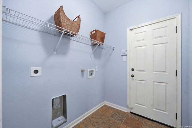9116 Perdernales Rio, Helotes, TX 78023