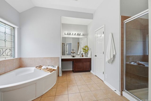 9116 Perdernales Rio, Helotes, TX 78023