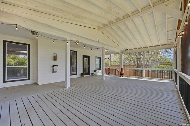 9116 Perdernales Rio, Helotes, TX 78023