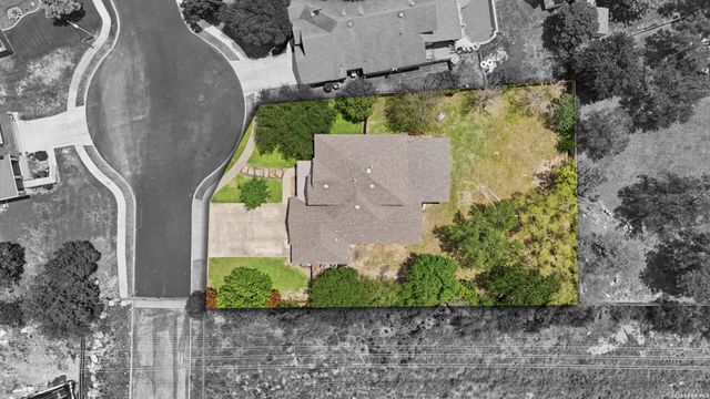 9116 Perdernales Rio, Helotes, TX 78023
