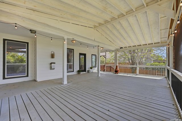 9116 Perdernales Rio, Helotes, TX 78023