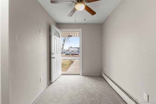 26305 W 7 Mile Road 101, Redford Charter Township, MI 48240