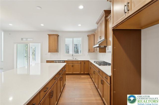 5397 Red Oak Drive, Upper Saucon Twp, PA 18036