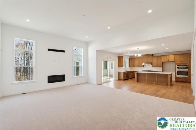 5397 Red Oak Drive, Upper Saucon Twp, PA 18036