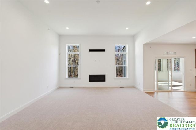 5397 Red Oak Drive, Upper Saucon Twp, PA 18036