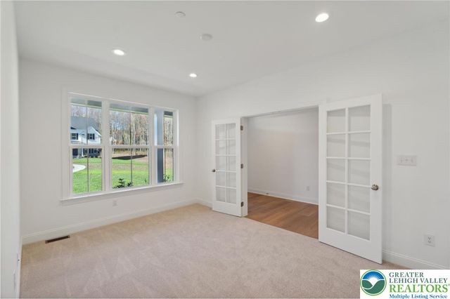 5397 Red Oak Drive, Upper Saucon Twp, PA 18036