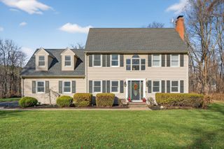 8 Trevor Lane, East Granby, CT 06026