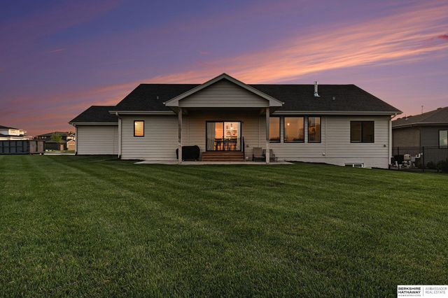 3949 S 207th Street, Elkhorn, NE 68022