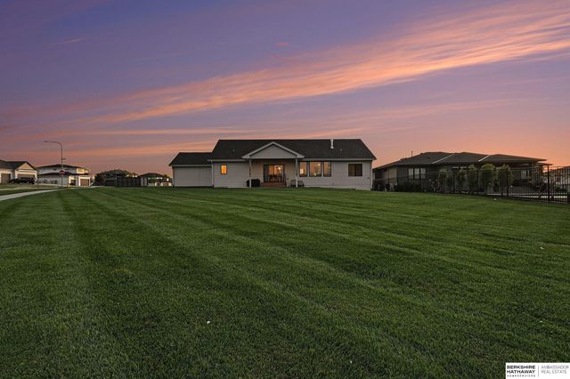 3949 S 207th Street, Elkhorn, NE 68022