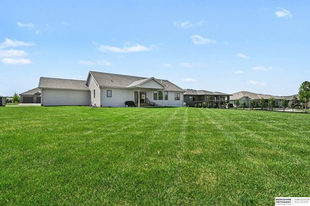 3949 S 207th Street, Elkhorn, NE 68022