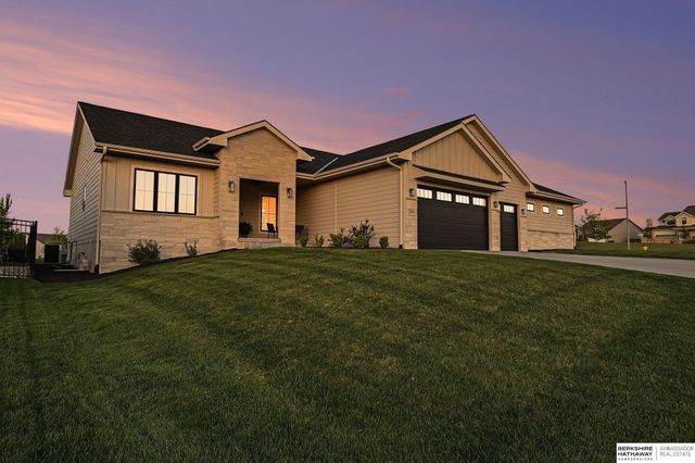 3949 S 207th Street, Elkhorn, NE 68022