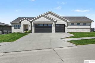 3949 S 207th Street, Elkhorn, NE 68022