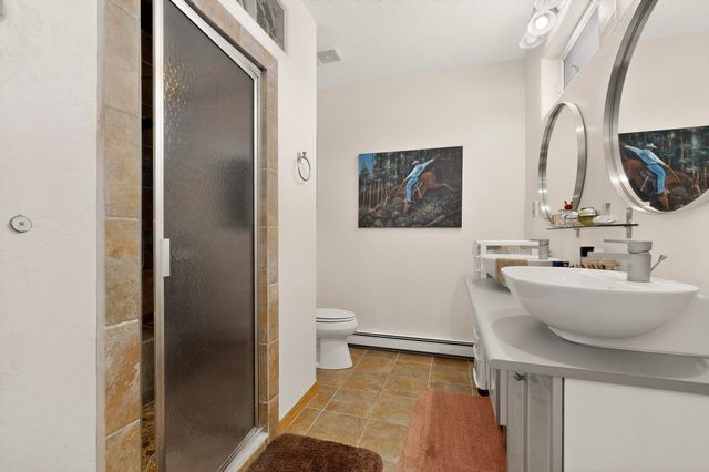 2402 Lakeview Road SW, Albuquerque, NM 87105