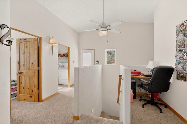 2402 Lakeview Road SW, Albuquerque, NM 87105