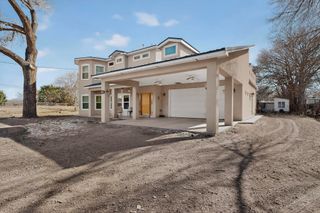 2402 Lakeview Road SW, Albuquerque, NM 87105