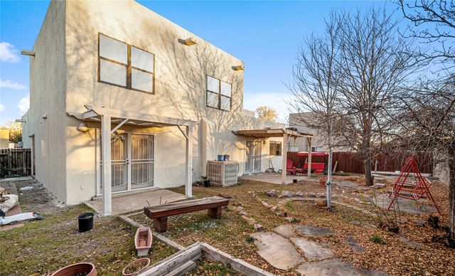 4040 painted pony Circle, Santa Fe, NM 87507