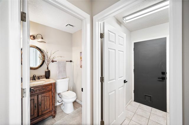 4040 painted pony Circle, Santa Fe, NM 87507