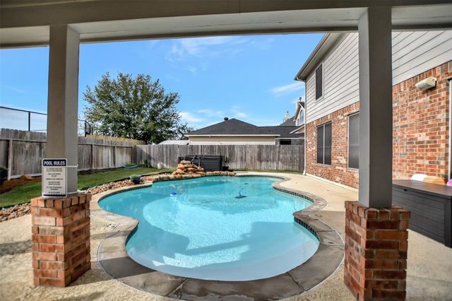 19315 Country Village Drive, Spring, TX 77388