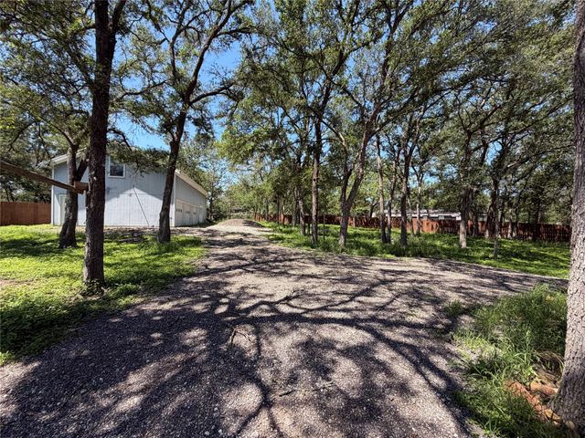 175 Scarlet Oaks DR, Dale, TX 78616