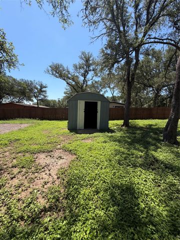 175 Scarlet Oaks DR, Dale, TX 78616