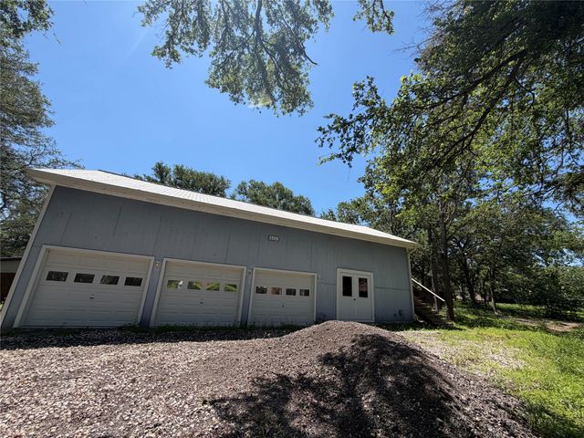 175 Scarlet Oaks DR, Dale, TX 78616