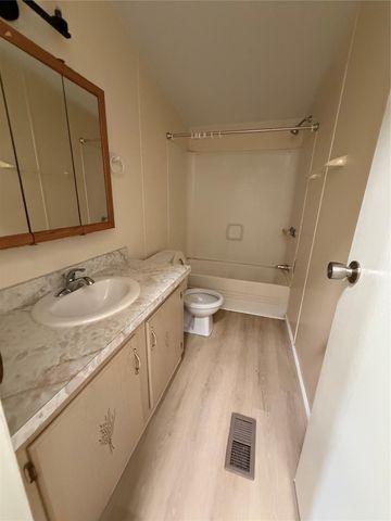 175 Scarlet Oaks DR, Dale, TX 78616