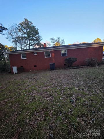 38 Morningside Lane, Wadesboro, NC 28170