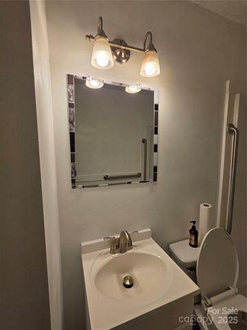 38 Morningside Lane, Wadesboro, NC 28170