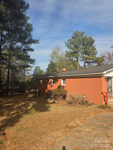 38 Morningside Lane, Wadesboro, NC 28170