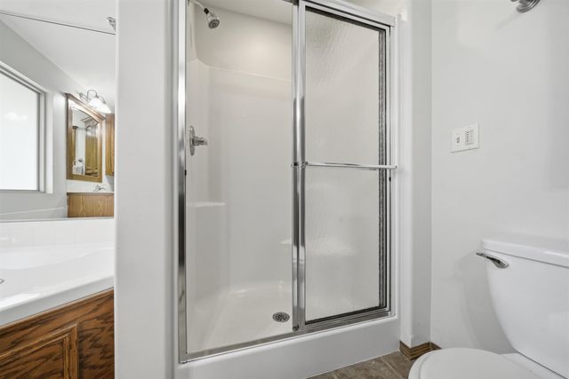 4844 N Steeds Crossing Cir, Park City, KS 67219