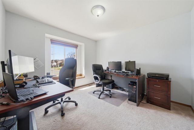 4844 N Steeds Crossing Cir, Park City, KS 67219