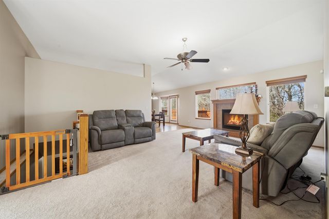 4844 N Steeds Crossing Cir, Park City, KS 67219