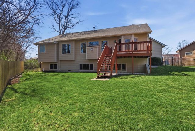 4844 N Steeds Crossing Cir, Park City, KS 67219