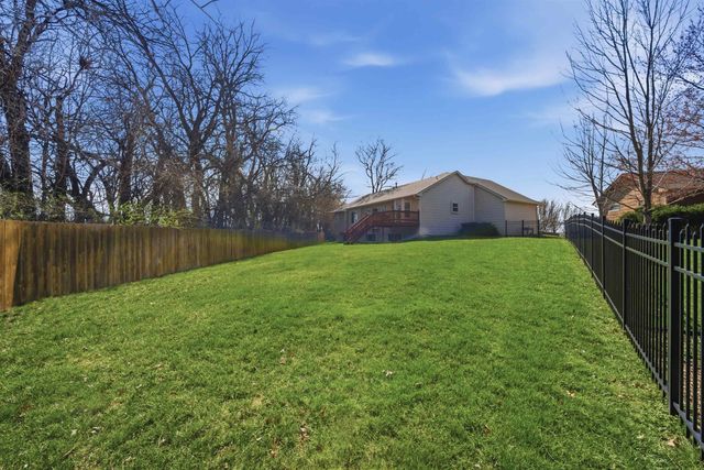 4844 N Steeds Crossing Cir, Park City, KS 67219