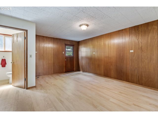 15260 Ne COUCH Ct, Portland, OR 97230