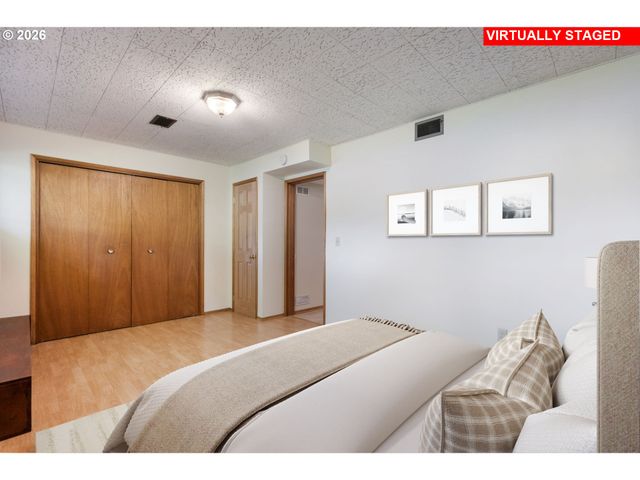 15260 Ne COUCH Ct, Portland, OR 97230