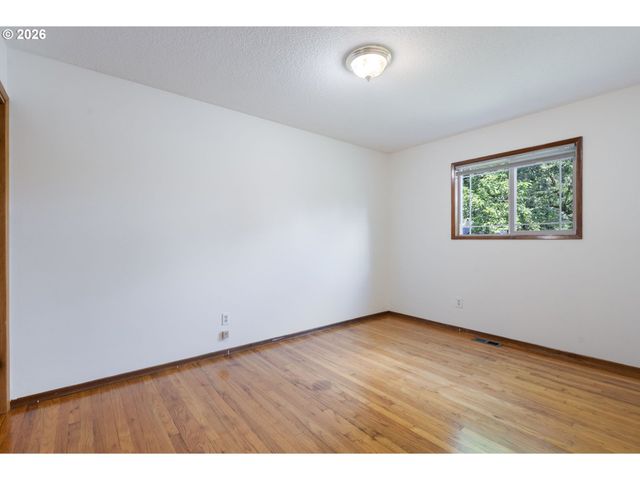 15260 Ne COUCH Ct, Portland, OR 97230