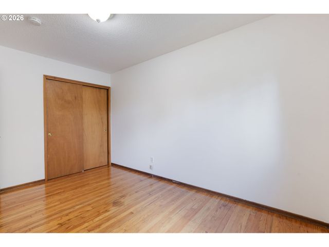 15260 Ne COUCH Ct, Portland, OR 97230