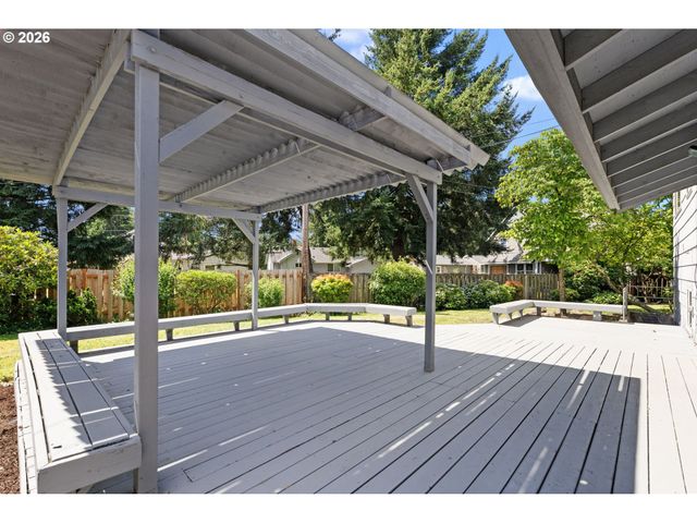 15260 Ne COUCH Ct, Portland, OR 97230