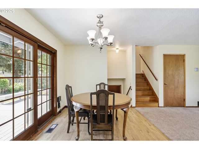 15260 Ne COUCH Ct, Portland, OR 97230